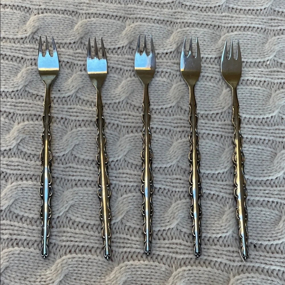 5 VTG Oneida Northland Dardanella stainless steel cocktail/seafood fork flatware